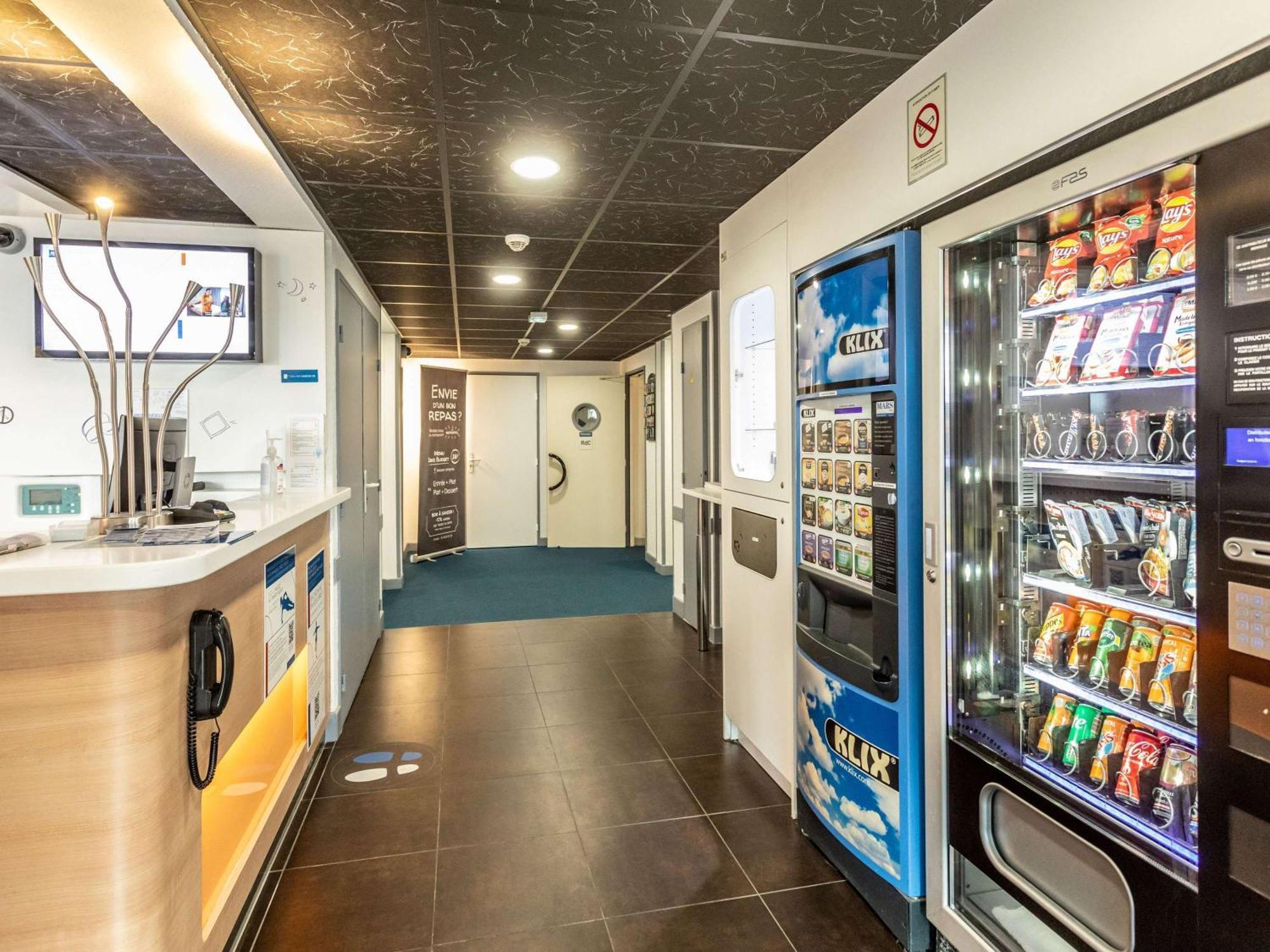 Ibis Budget Бурж Экстерьер фото