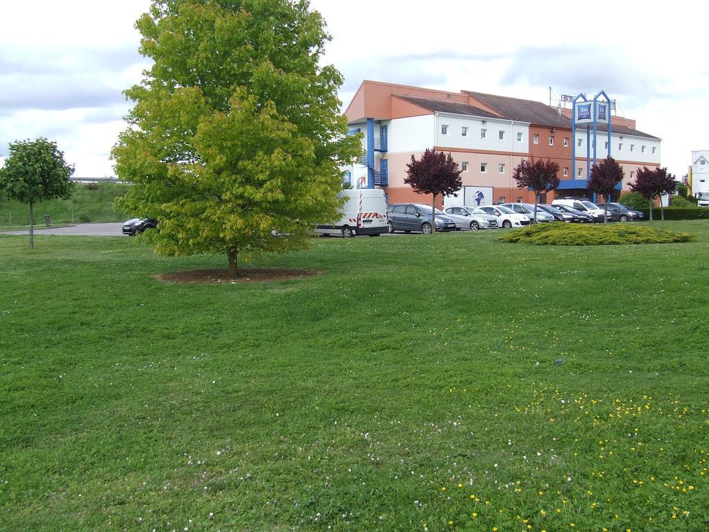 Ibis Budget Бурж Экстерьер фото