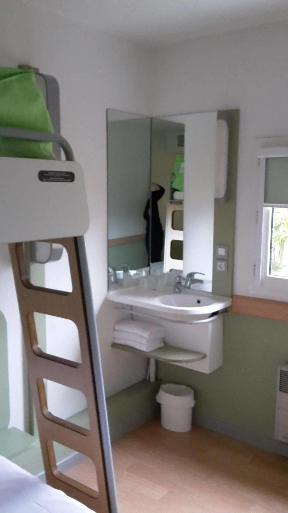 Ibis Budget Бурж Экстерьер фото